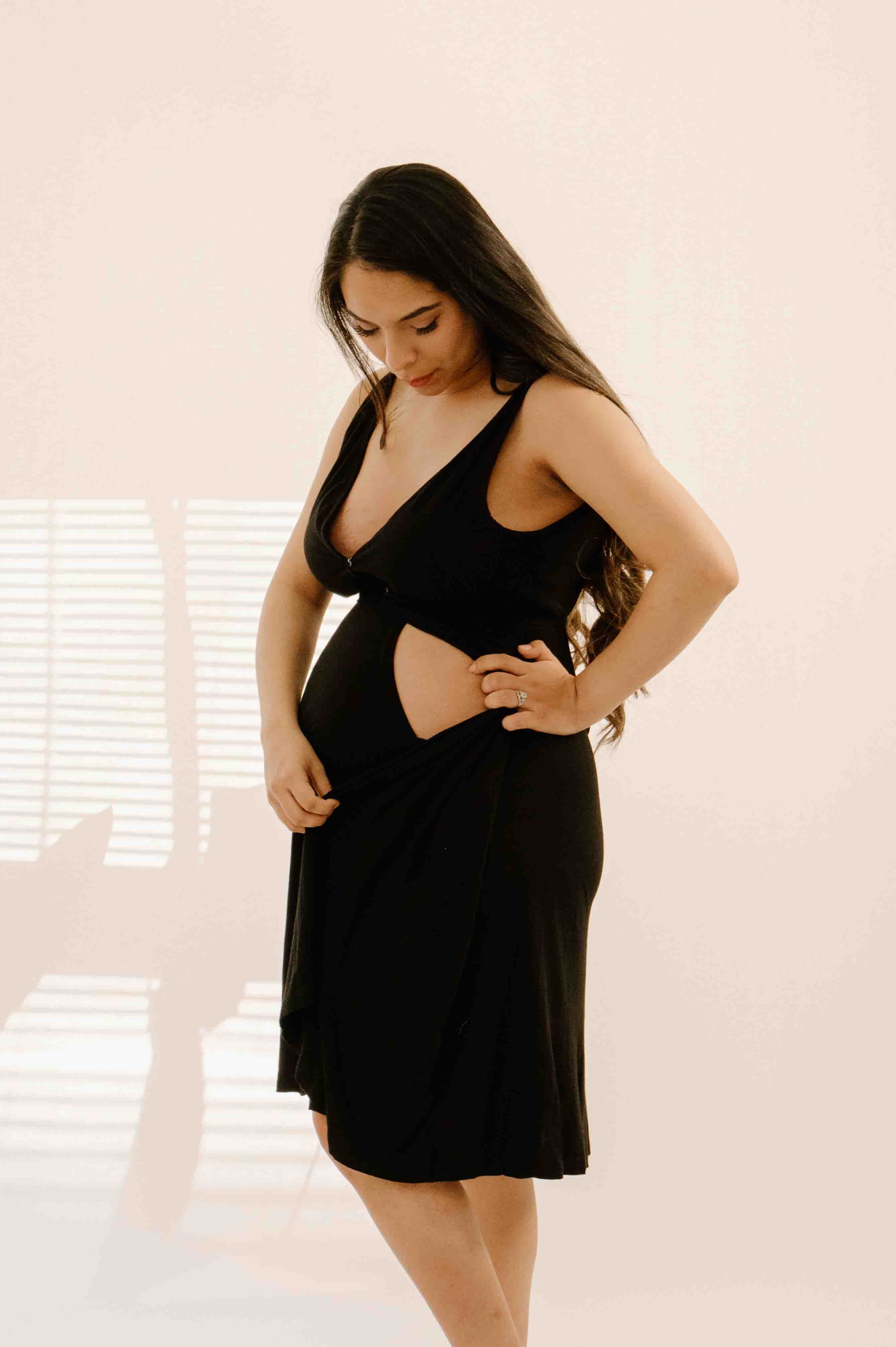 Juliet Labor & Postpartum Gown in Black with Pockets