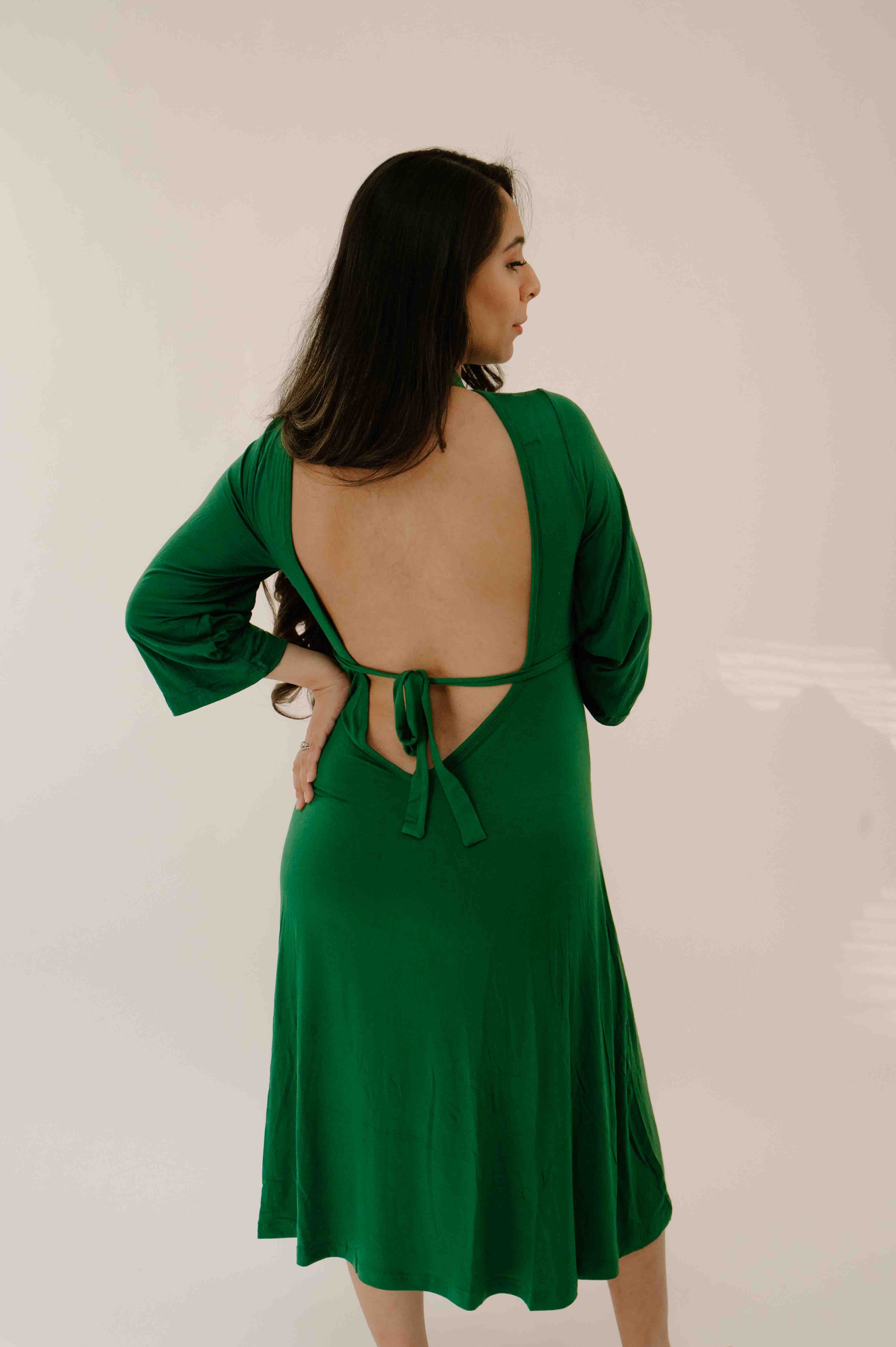 Lila Labor & Postpartum Gown in Emerald with Pockets
