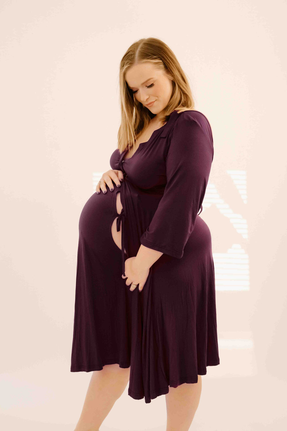Lila Labor & Postpartum Gown in Plum with Pockets